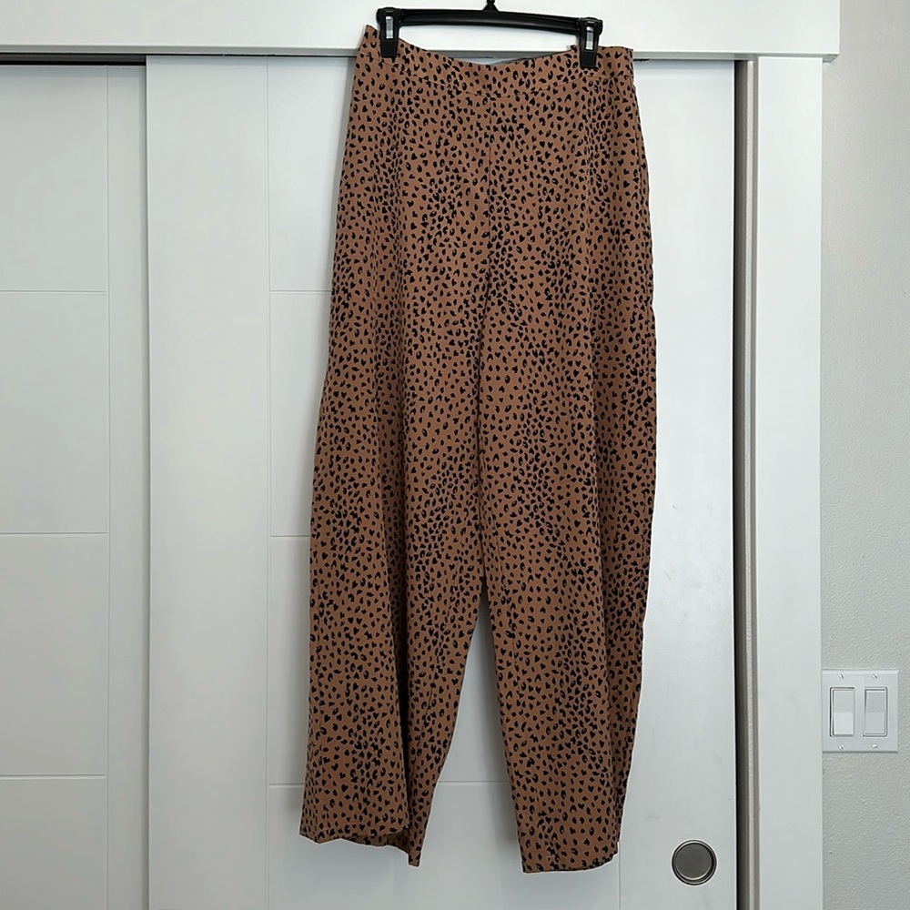 (NWOT) EMERYROSE Leopard Print Pants